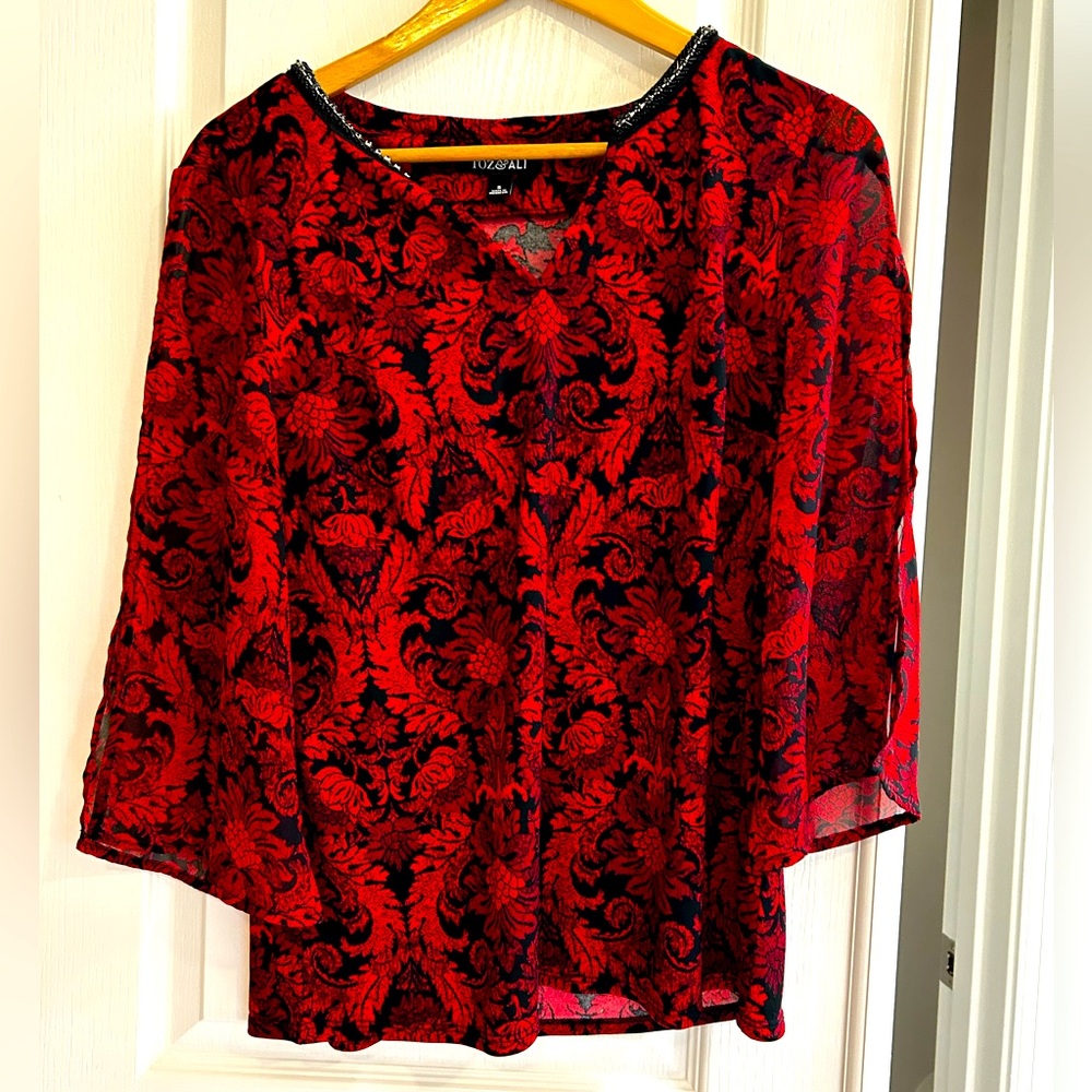 Roz & Ali red and black 3/4 sleeve blouse size small #blouses